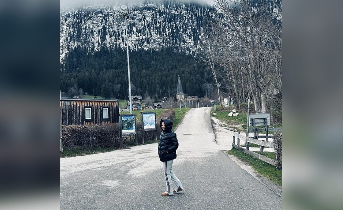 Malaika Arora, Reporting Straight From "Where The Streets Have No Name". We're Jealous