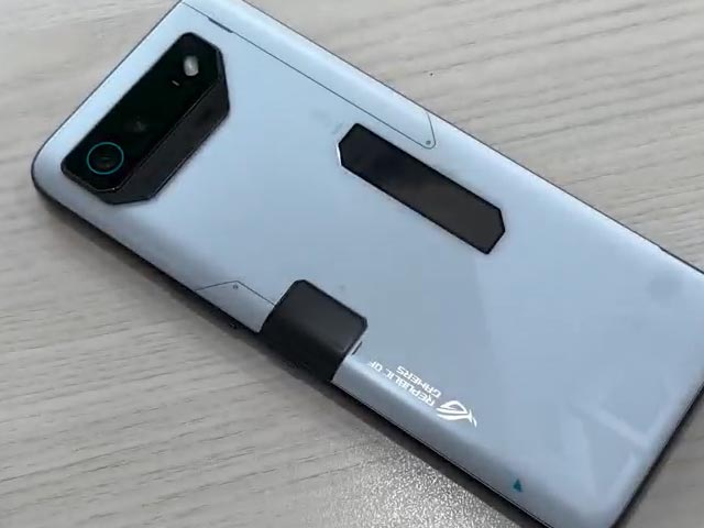 Asus ROG Phone 7 Ultimate: First Look