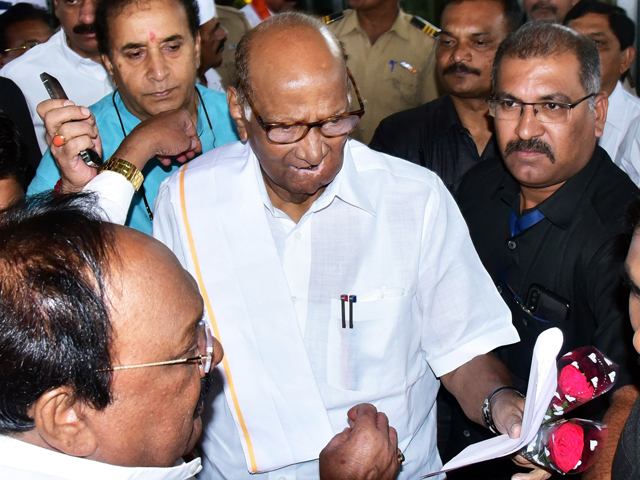 महाविकास अघाड़ी में फूट पड़ने के आसार? शरद पवार के बयान से अटकलों को मिली हवा