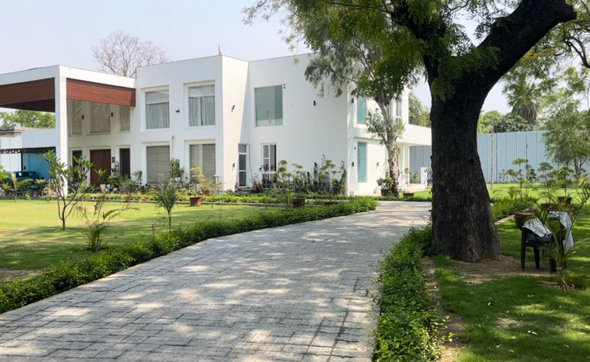 IAS Officer Who Demolished Delhi Monument To Build Bungalow Suspended