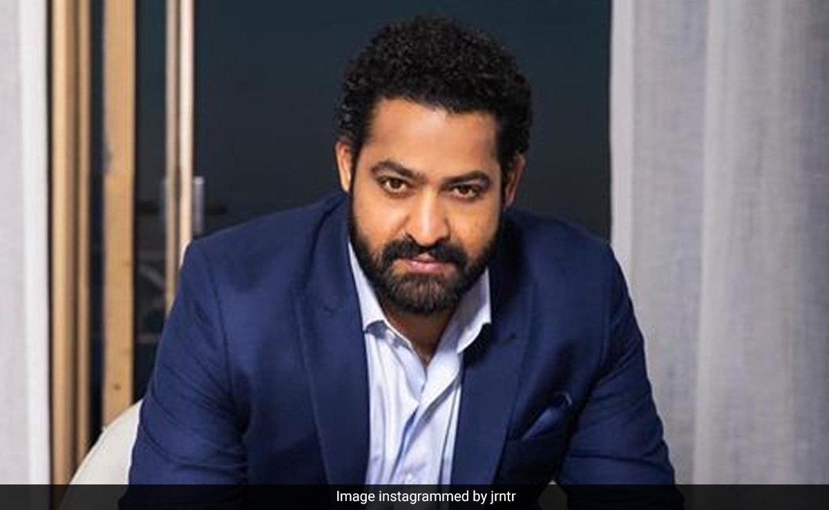 Jr NTR And Hrithik Roshan To Co-Star In <i>War 2</i>, Fans Can't Keep Calm: "Two Acting Powerhouses"