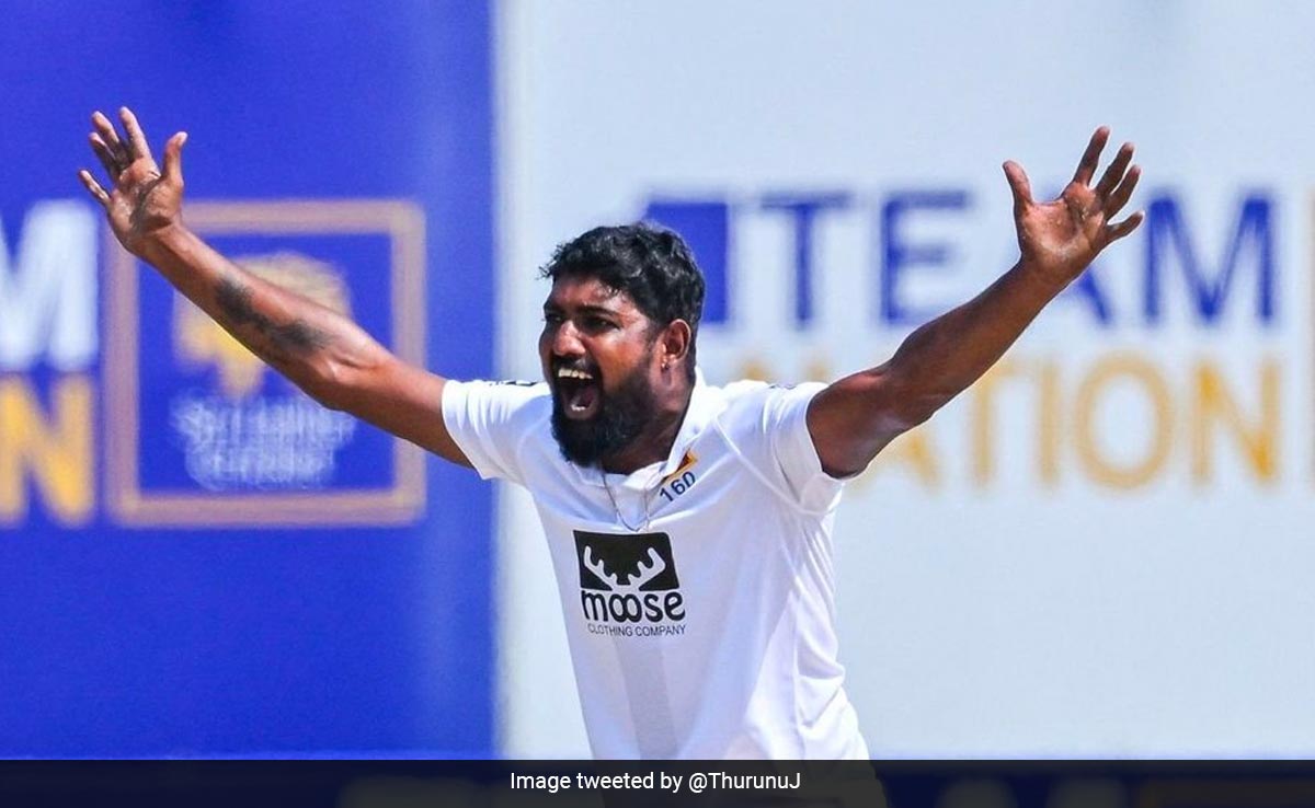 श्रीलंका के जादुई स्पिनर 'जयसूर्या' ने टेस्ट क्रिकेट में मचाई खलबली, केवल 6 टेस्ट खेलकर दोहरा दिया ऐतिहासिक कारनामा
