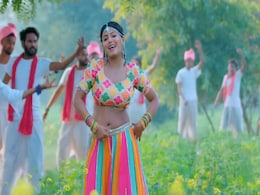 नेहा राज की आवाज पर माही श्रीवास्तव ने डांस से जीता दिल, रिलीज हुआ भोजपुरी गाना 'कमरिया' नेहा राज की आवाज पर माही श्रीवास्तव ने डांस से जीता दिल, रिलीज हुआ भोजपुरी गाना 'कमरिया'