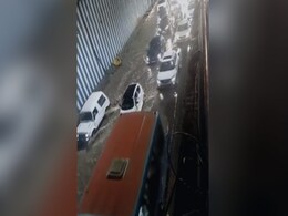 Heavy Rain In Parts Of Bengaluru, 14 Flights Diverted, Roads Waterlogged Heavy Rain In Parts Of Bengaluru, 14 Flights Diverted, Roads Waterlogged