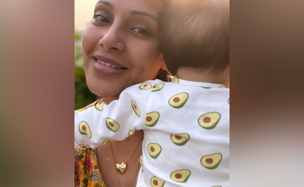 Bipasha Basu's Idea Of Bliss Involves Husband Karan Singh Grover, Daughter Devi And Sunset