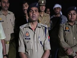 UP : झांसी में पुलिस और बदमाशों के बीच मुठभेड़, तीन को लगी गोली, एक गिरफ्तार  UP : झांसी में पुलिस और बदमाशों के बीच मुठभेड़, तीन को लगी गोली, एक गिरफ्तार