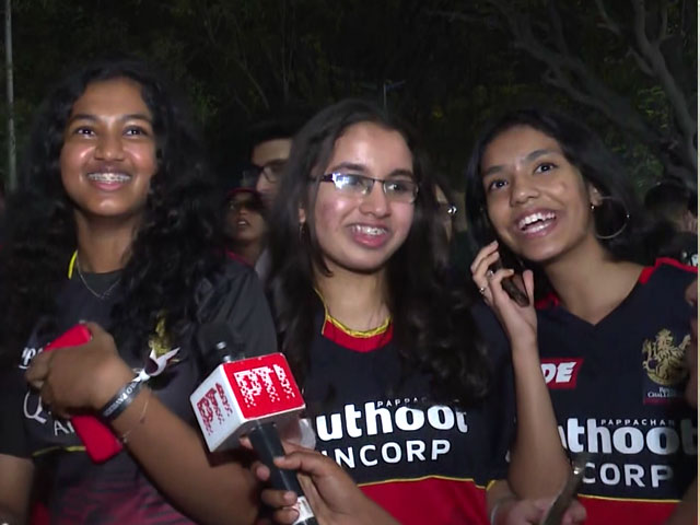 Virat Kohli-Du Plessis Blockbuster Enthrals RCB Fans