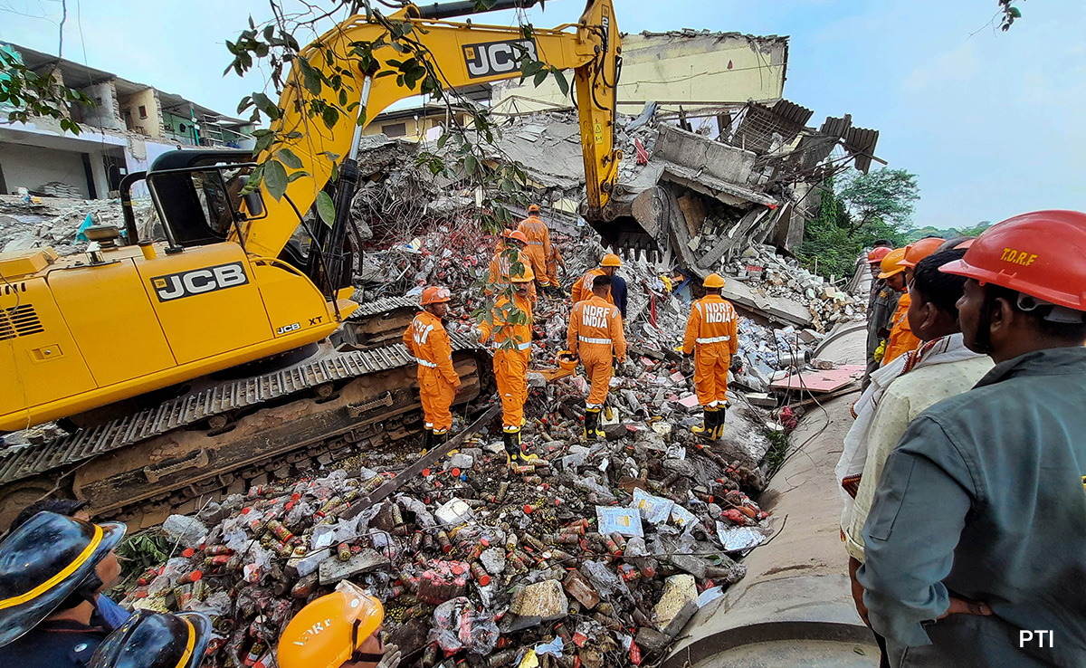 Death Count In Building Collapse Near Mumbai Touches 8