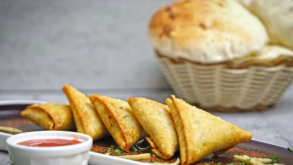 Have You Tried Jaipuri Samosas Yet? How Are They Different From Classic Samosas
