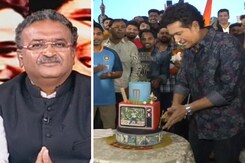 सचिन तेंदुलकर की 'हाफ सेंचुरी', फैन्स याद कर रहे जीत के सैकड़ो लम्हे सचिन तेंदुलकर की 'हाफ सेंचुरी', फैन्स याद कर रहे जीत के सैकड़ो लम्हे