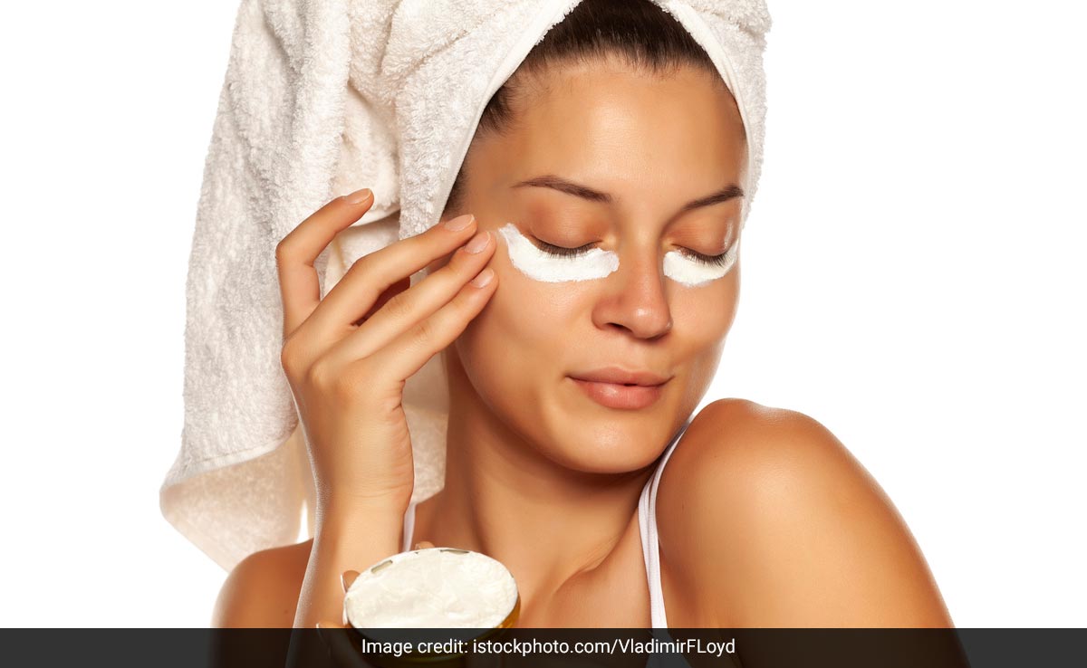 Avoid These 5 Ingredients In The Skincare Products Used In Your Under Eye Care Routine