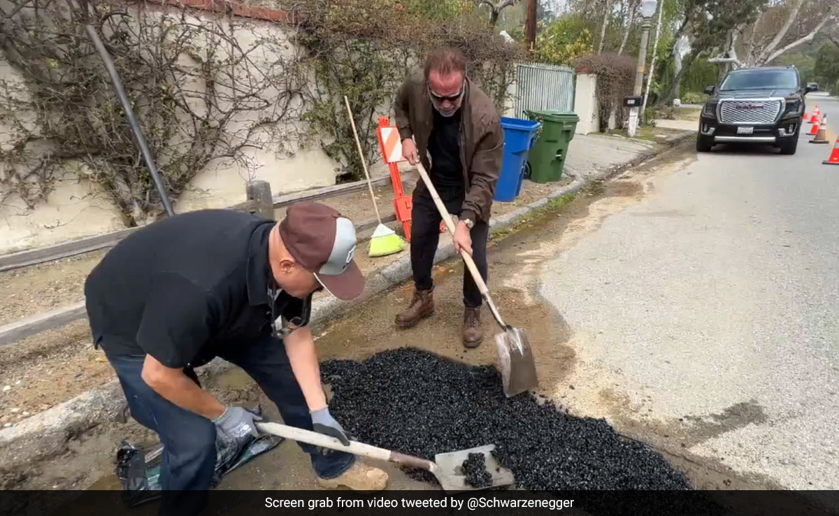 Watch: Arnold Schwarzenegger Fixes Neighbourhood Pothole After Waiting For Authority To Do It