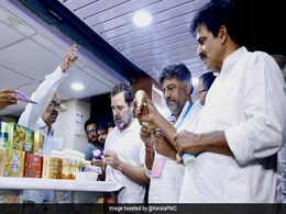 Amid Dairy Row, Rahul Gandhi Visits Bengaluru's Nandini Milk Parlour Amid Dairy Row, Rahul Gandhi Visits Bengaluru's Nandini Milk Parlour