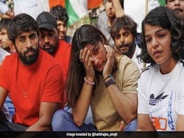 पहलवानों के समर्थन में 11 से 18 मई तक एसकेएम का देशव्यापी विरोध प्रदर्शन पहलवानों के समर्थन में 11 से 18 मई तक एसकेएम का देशव्यापी विरोध प्रदर्शन