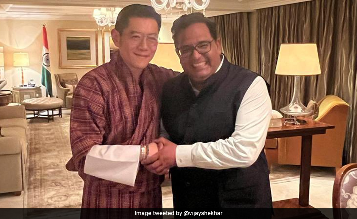 ''An Honour:'' Paytm CEO Vijay Shekhar Sharma Meets King Of Bhutan, Shares Pics