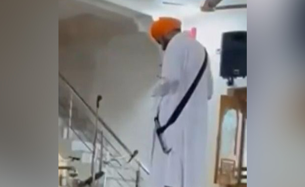 Amritpal Singh's Gurudwara Speech At Bhindranwale's Village, Then Surrender