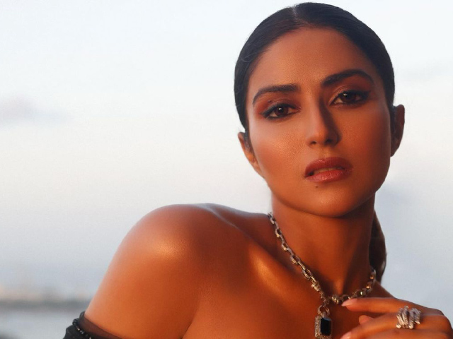 बॉलीवुड एक्ट्रेस प्रनूतन बहल ने इंस्टाग्राम पर शेयर की खूबसूरत तस्वीरें