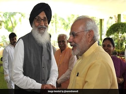 "व्यक्तिगत क्षति": PM मोदी ने प्रकाश सिंह बादल के निधन पर शोक जताया "व्यक्तिगत क्षति": PM मोदी ने प्रकाश सिंह बादल के निधन पर शोक जताया