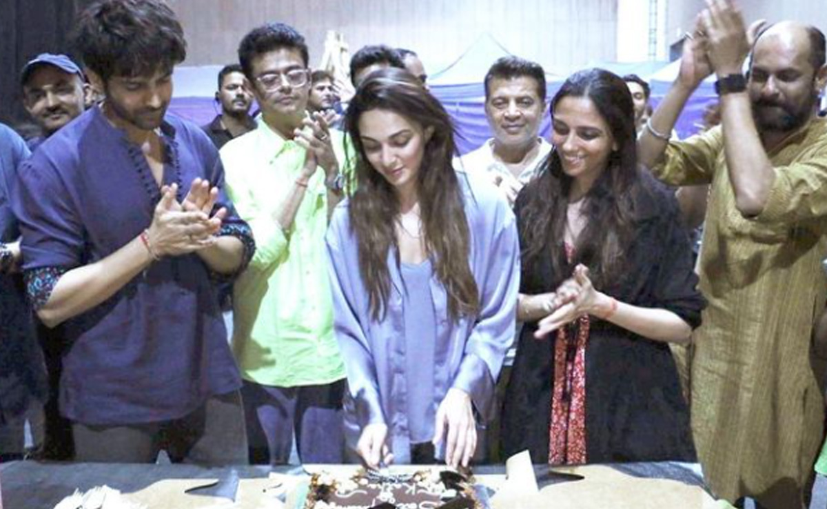 Kiara Advani Wraps Shoot For <i>Satyaprem Ki Katha</i>: "Can't Wait To Share Our World With You"
