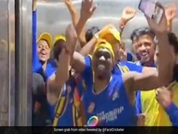 CSK के IPL फाइनल में पहुंचने की खुशी को बर्दाश्त कर पाना  ब्रावो के लिए हुआ मुश्किल, लिफ्ट में भी नाचने लगे, Video CSK के IPL फाइनल में पहुंचने की खुशी को बर्दाश्त कर पाना  ब्रावो के लिए हुआ मुश्किल, लिफ्ट में भी नाचने लगे, Video