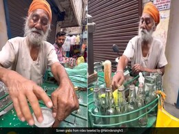पेट भरने के लिए 80 साल की उम्र में भी कड़ी मेहनत कर रहे हैं ये बुजुर्ग सिख, Video देख पसीज उठा लोगों का दिल पेट भरने के लिए 80 साल की उम्र में भी कड़ी मेहनत कर रहे हैं ये बुजुर्ग सिख, Video देख पसीज उठा लोगों का दिल
