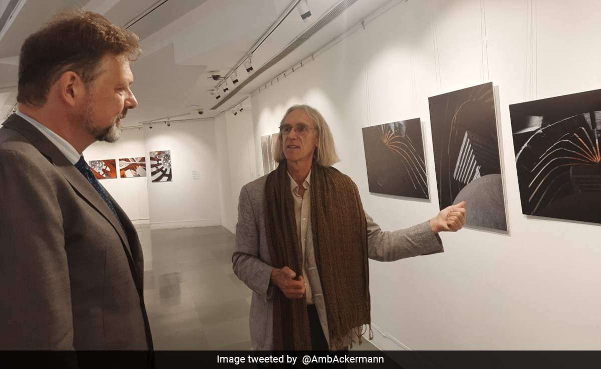 A Beam Or A Spider? German Photographer Captures Indian Monuments In New Perspective
