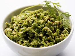 Never Tried Green Garlic? This Hara Lehsun Thecha Recipe Is Just What You Need