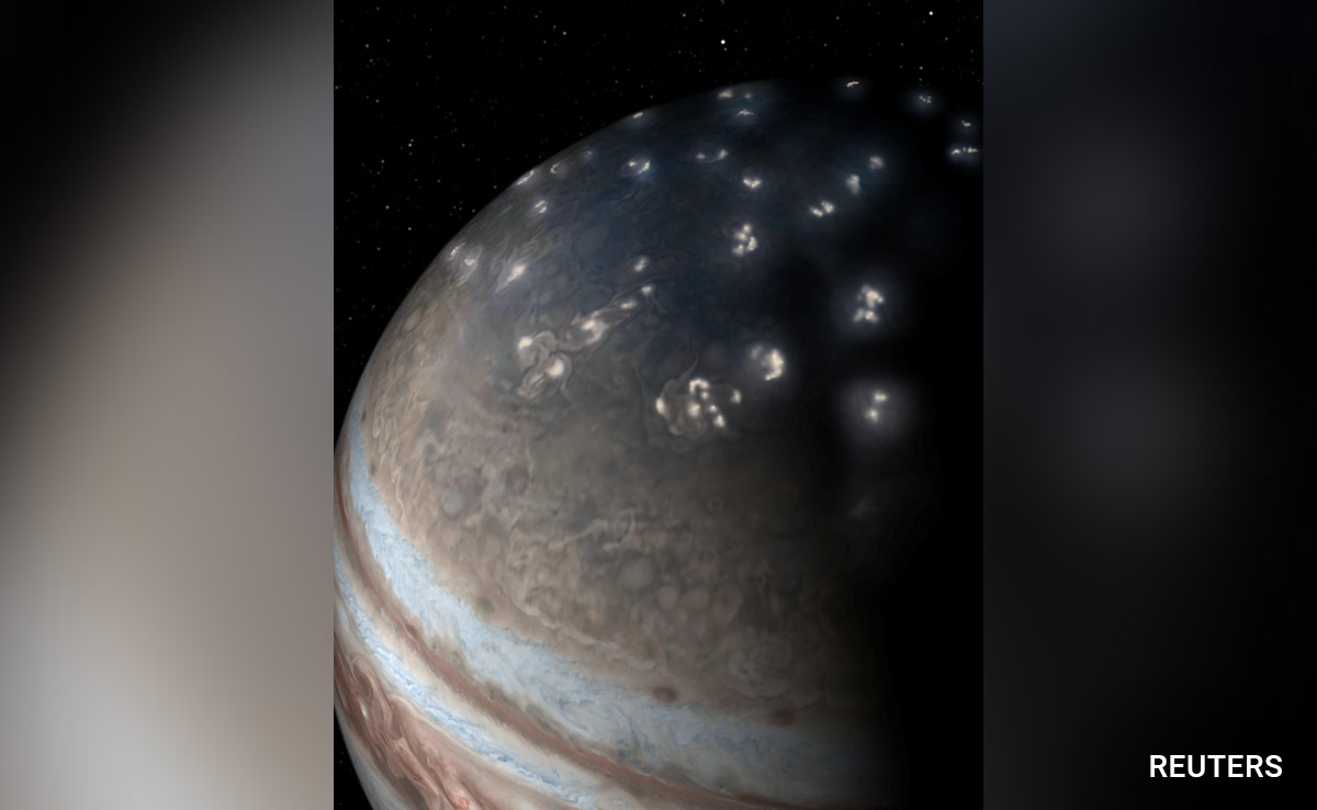 NASA Spacecraft Reveals How Jupiter's Lightning Resembles Earth's