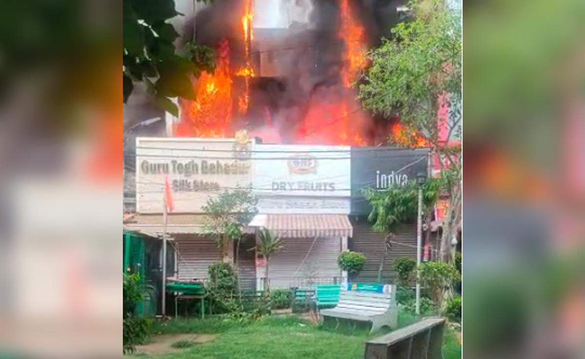 Massive Blaze At Popular Delhi Market, 12 Fire Engines On Spot