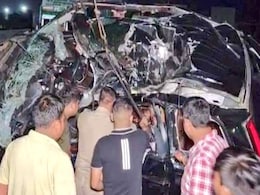 7 Engineering Students Dead As SUV Collides With Pick-Up Truck In Guwahati 7 Engineering Students Dead As SUV Collides With Pick-Up Truck In Guwahati