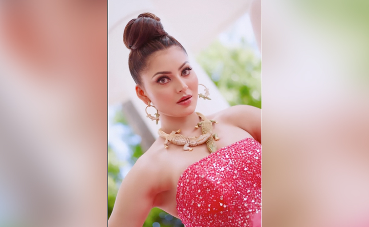 Cannes 2023: Urvashi Rautela Chose Cartier's Crocodile Necklace To Wear "Something Different"