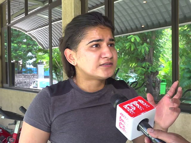 हौसले की जीत: मां को डोनेट किया था लिवर, अब मेडल से दी श्रद्धांजलि