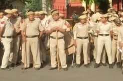 Delhi Cops Step Up Blockades Ahead Of Farmers' Protest To Back Wrestlers Delhi Cops Step Up Blockades Ahead Of Farmers' Protest To Back Wrestlers