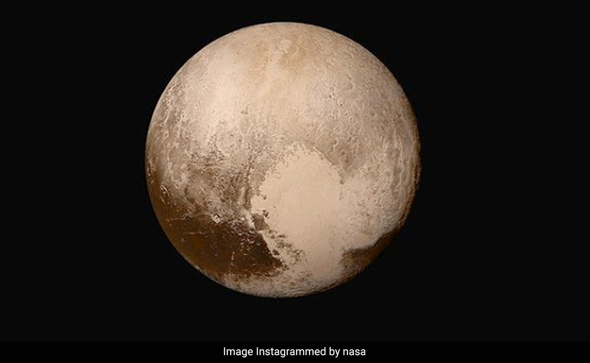 NASA's New Horizons Spacecraft Captures ''Heart-Shaped'' Glacier On Pluto's Surface