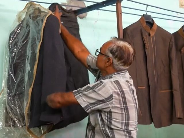 Donating Old Clothes - Connecting People With People