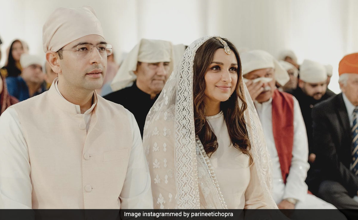 In New Pics From Parineeti Chopra's Engagement To Raghav Chadha, One With Her Dad Getting Emotional