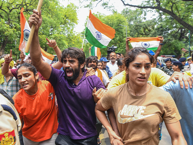 कुश्ती महासंघ के अध्यक्ष के खिलाफ प्रदर्शन कर रहे पहलवानों का बड़ा ऐलान