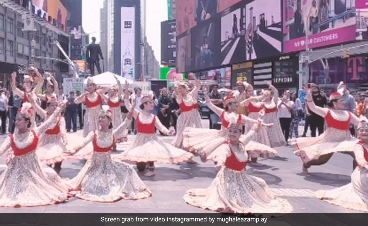 Watch: 'Mughal-E-Azam' Flash Mob At Times Square And An Iconic Hindi Song