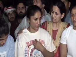"नशे में धुत पुलिसकर्मी ने भाई का सिर फोड़ दिया": विनेश फोगाट ने रोते हुए आरोप लगाया "नशे में धुत पुलिसकर्मी ने भाई का सिर फोड़ दिया": विनेश फोगाट ने रोते हुए आरोप लगाया