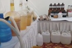 करोड़ों की ड्रग्स फैक्ट्री का भंडाफोड़, अफ्रीकी मूल के 9 विदेशी नागरिक गिरफ्तार करोड़ों की ड्रग्स फैक्ट्री का भंडाफोड़, अफ्रीकी मूल के 9 विदेशी नागरिक गिरफ्तार