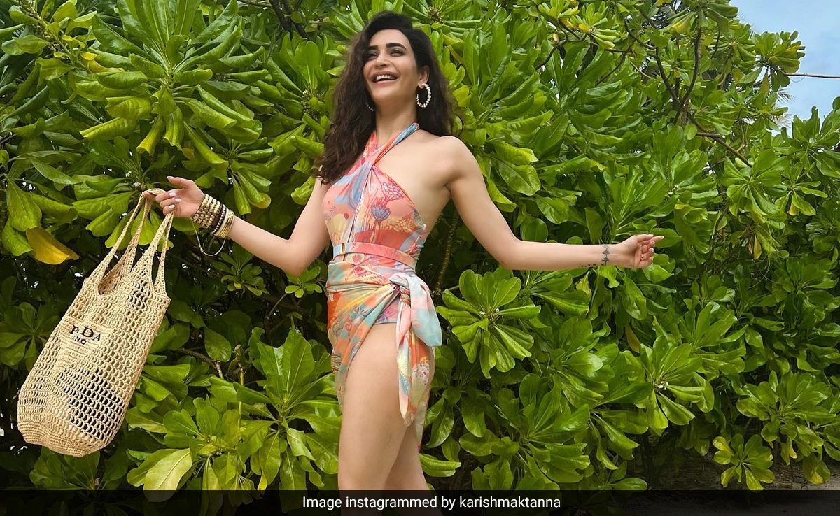 Karishma Tanna's Holiday Album Is All About Sun, Sand And Sea