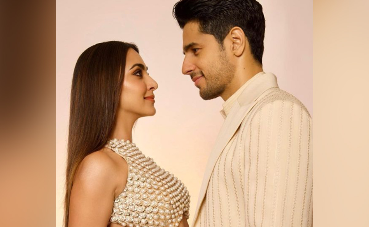 Kiara Advani In An Unseen Pic With Husband Sidharth From Their Japan Vacation: "Take Me Back Already"