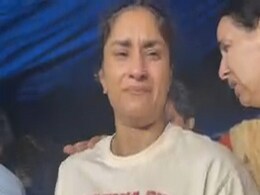 "Did We Win Medals To See Such Days?" Wrestler Vinesh Phogat Breaks Down "Did We Win Medals To See Such Days?" Wrestler Vinesh Phogat Breaks Down