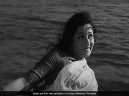 मधुबाला की नहीं देखी होंगी ये 30 खूबसूरत तस्वीरें, बिना मेकअप वाली तस्वीर देख फैंस भी कहेंगे- असली ब्यूटी मधुबाला की नहीं देखी होंगी ये 30 खूबसूरत तस्वीरें, बिना मेकअप वाली तस्वीर देख फैंस भी कहेंगे- असली ब्यूटी