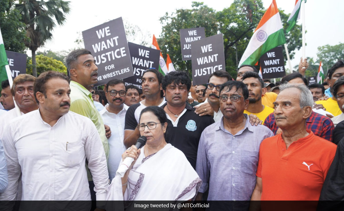 "We're With You": Mamata Banerjee At Kolkata Rally To Support Protesting Wrestlers