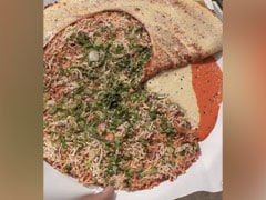 Watch: Nagpur Street Vendor Makes Unique Heart-Shaped Dosa Watch: Nagpur Street Vendor Makes Unique Heart-Shaped Dosa