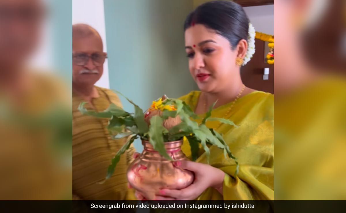 Inside <i>Drishyam 2</i> Star Ishita Dutta's <i>Griha Pravesh</i> Ceremony
