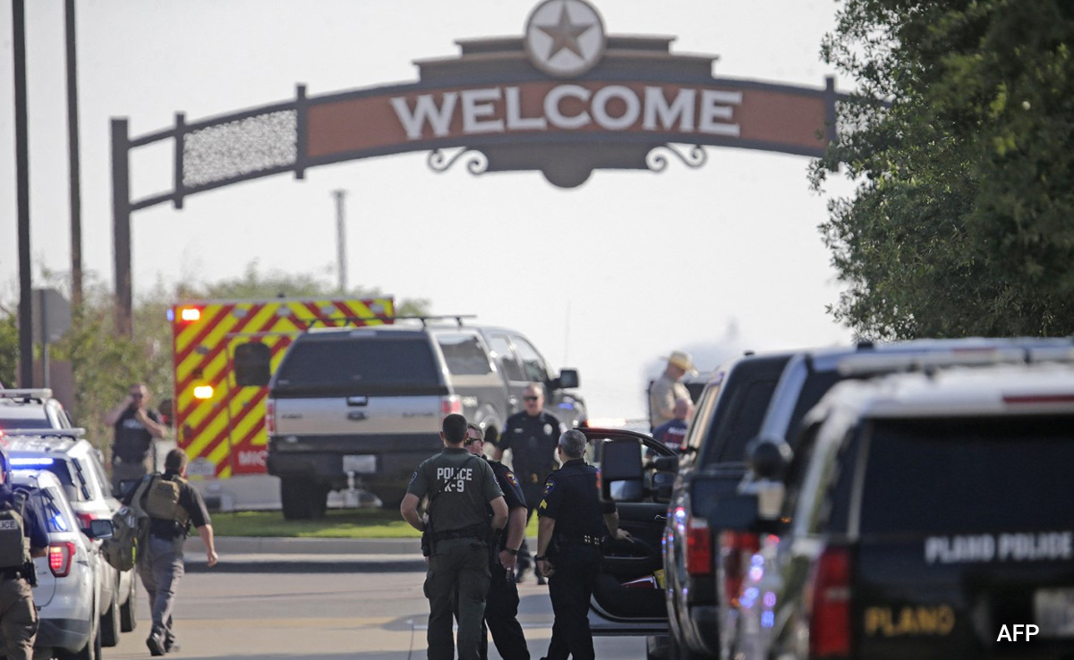 Suspect In US Mall Shooting That Left 8 Dead Had Been Kicked Out Of Army