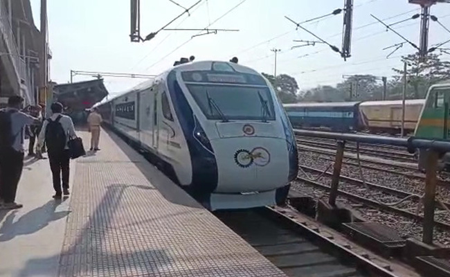 Man Smoking In Vande Bharat Express Toilet Triggers Fire Alarm, Detained