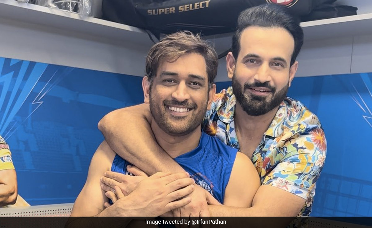 "Me And Dhoni Will Sit And Smoke": Pathan's Epic Reply On Hookah Question